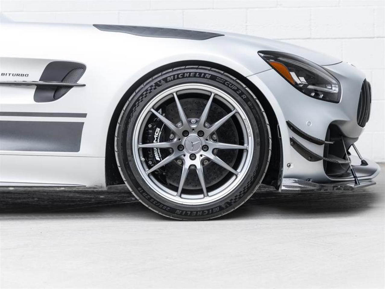 2020 Mercedes-Benz AMG GT R  Photo