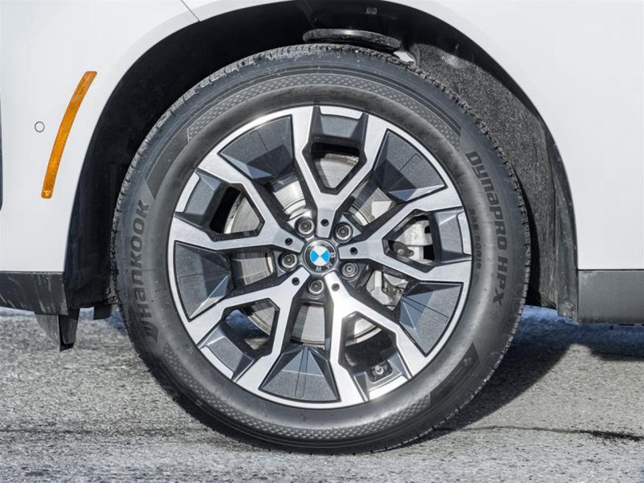 2025 BMW X3 30 xDrive 4dr All-Wheel Drive Sports Activity Vehicle Photo4