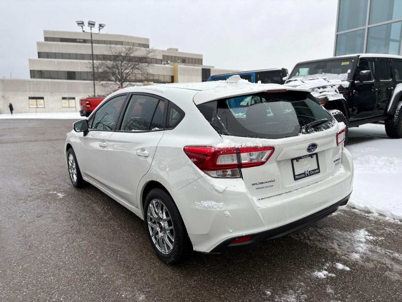 2017 Subaru Impreza Touring (CVT) 4dr Hatchback Photo