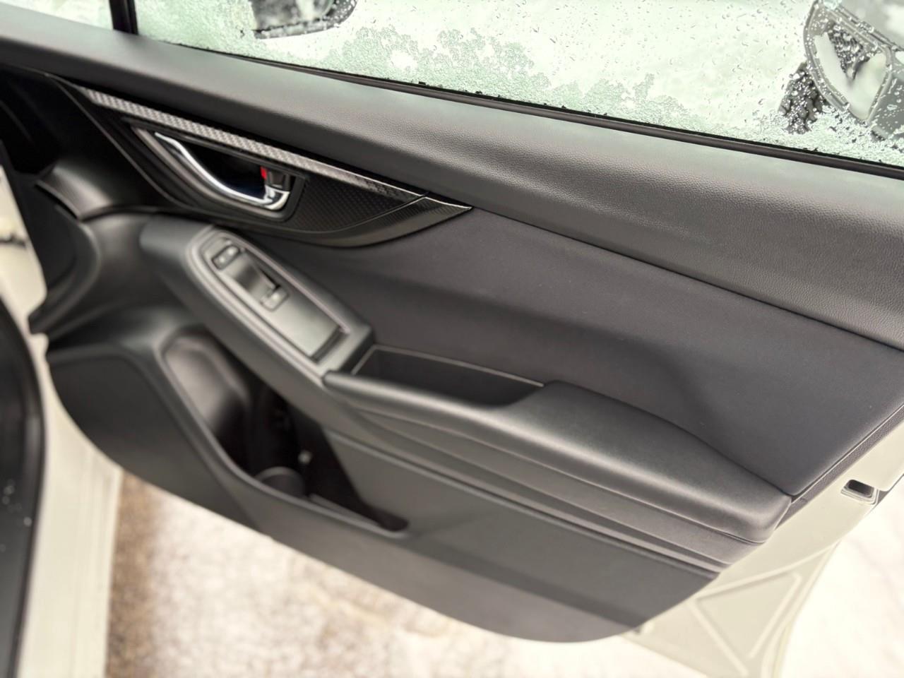 2017 Subaru Impreza Touring (CVT) 4dr Hatchback Photo