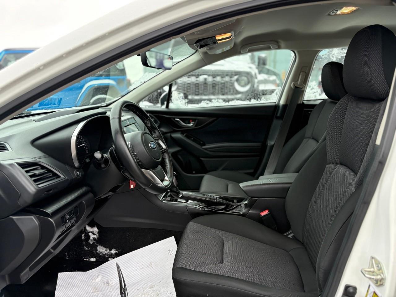 2017 Subaru Impreza Touring (CVT) 4dr Hatchback Photo