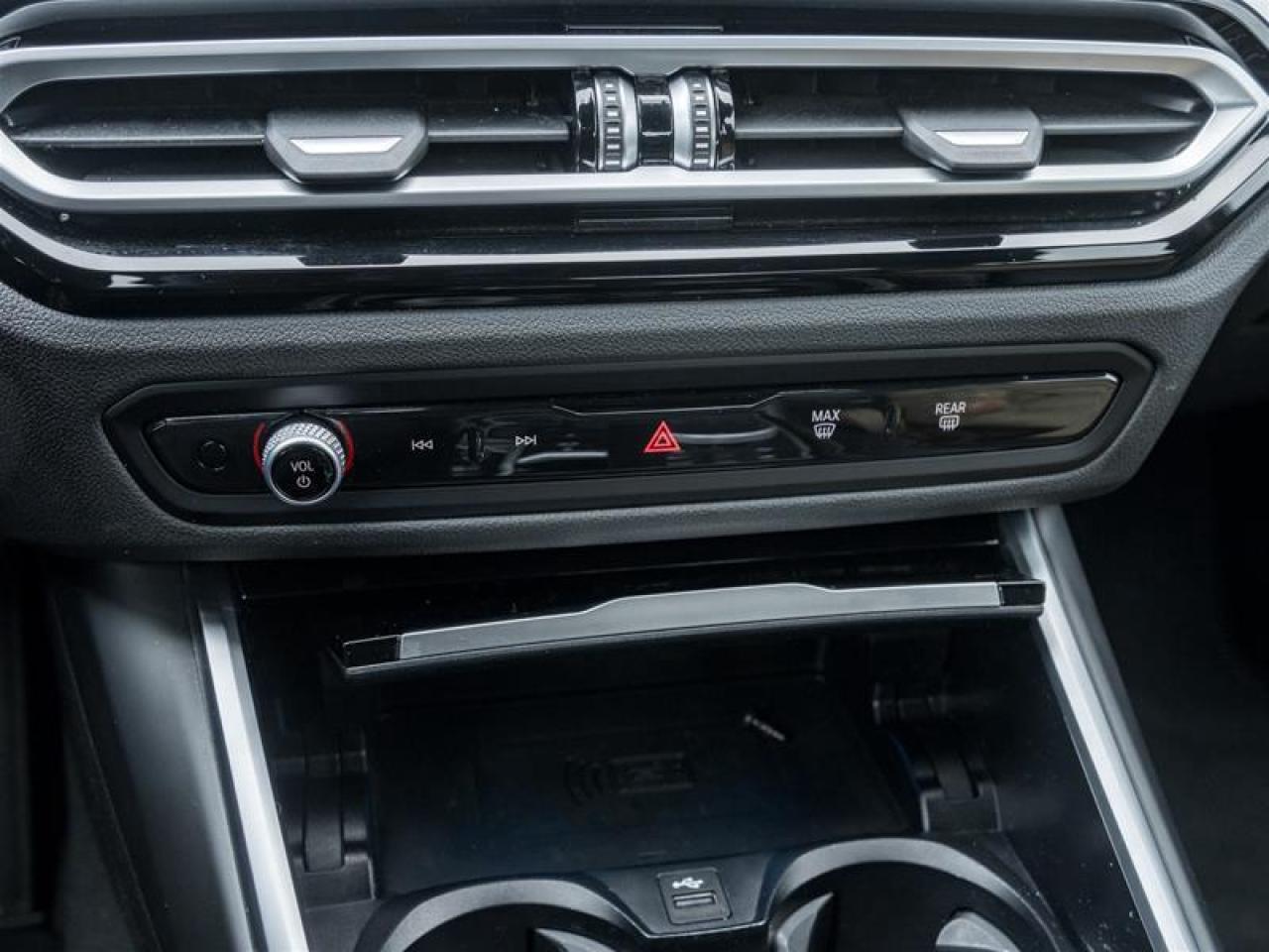 2023 BMW 330 i xDrive 4dr All-Wheel Drive Sedan Photo