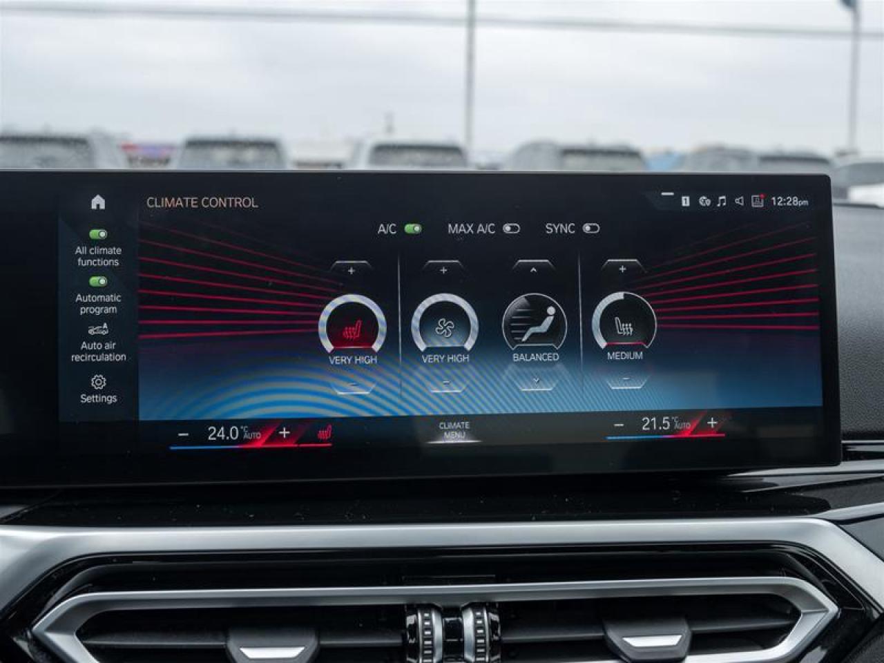 2023 BMW 330 i xDrive 4dr All-Wheel Drive Sedan Photo