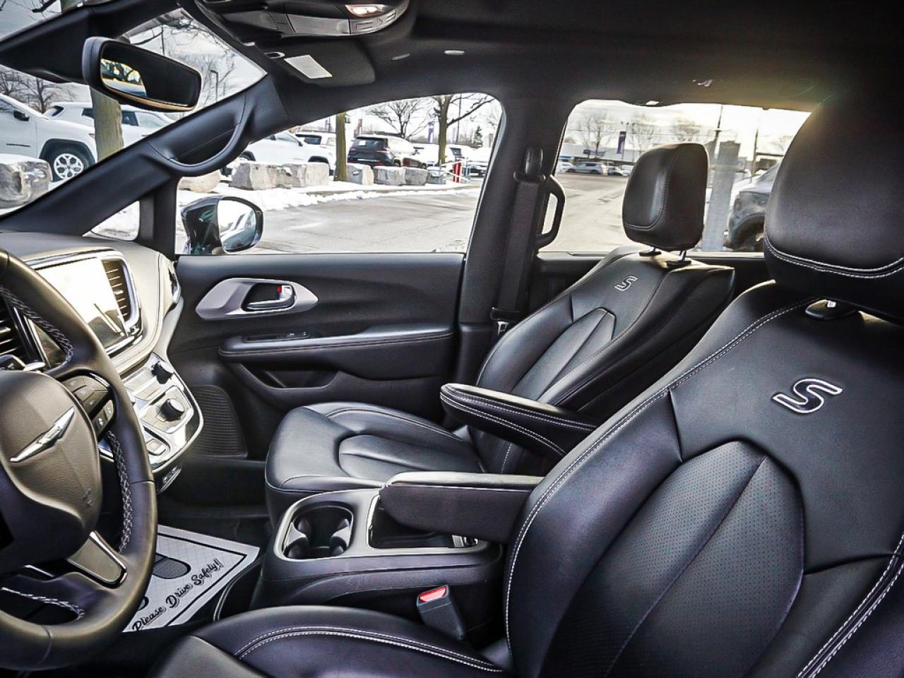 2024 Chrysler Pacifica  Photo