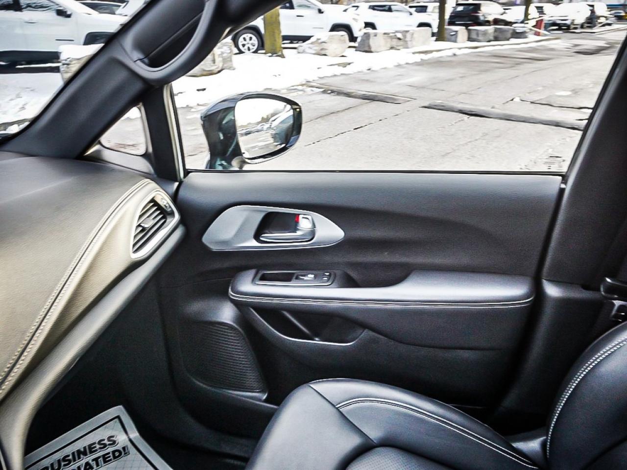 2024 Chrysler Pacifica  Photo