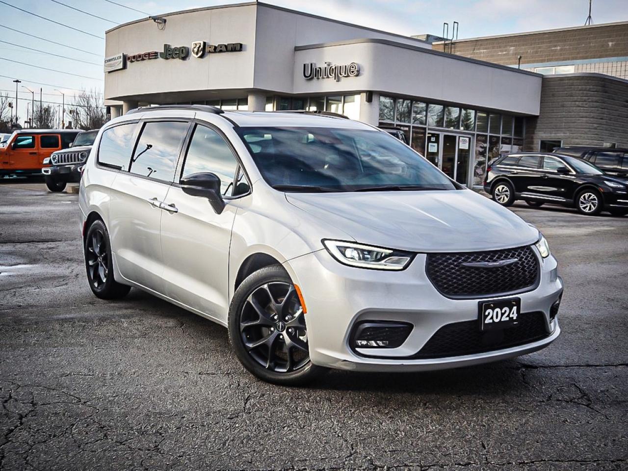 2024 Chrysler Pacifica  Photo