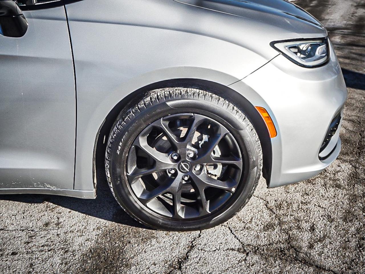 2024 Chrysler Pacifica  Photo