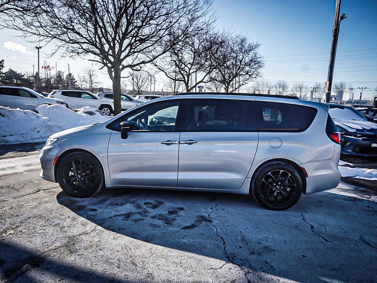 2024 Chrysler Pacifica  Photo