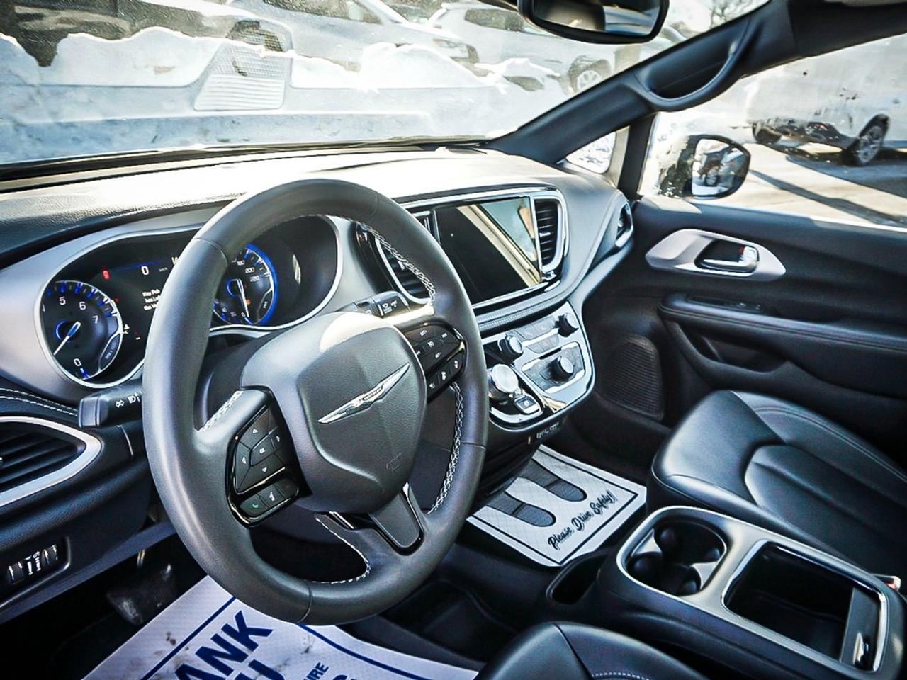 2024 Chrysler Pacifica  Photo