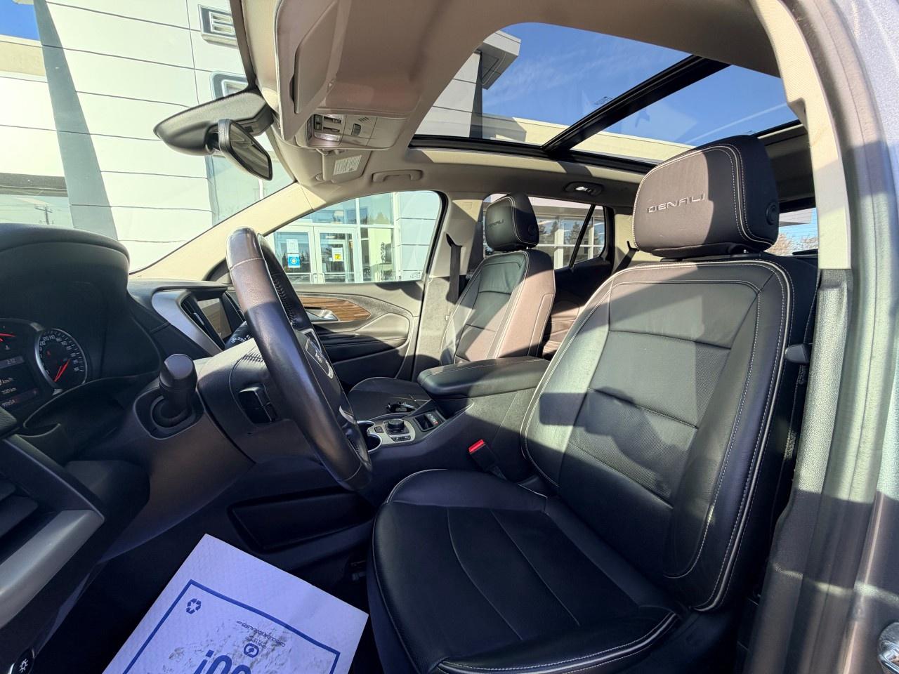 2020 GMC Terrain AWD Denali Photo