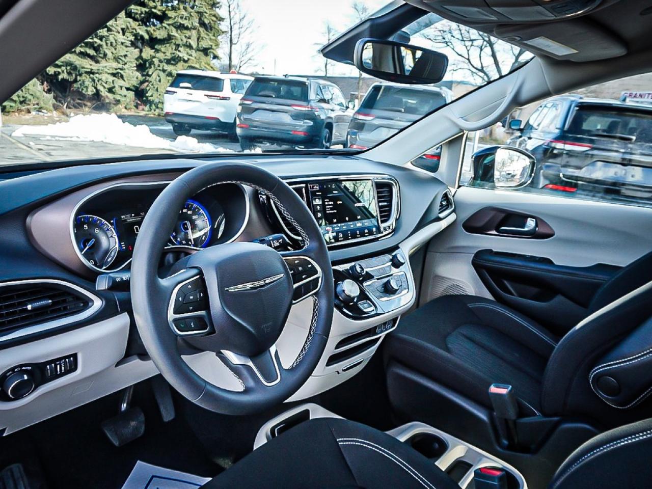 2024 Chrysler Grand Caravan  Photo