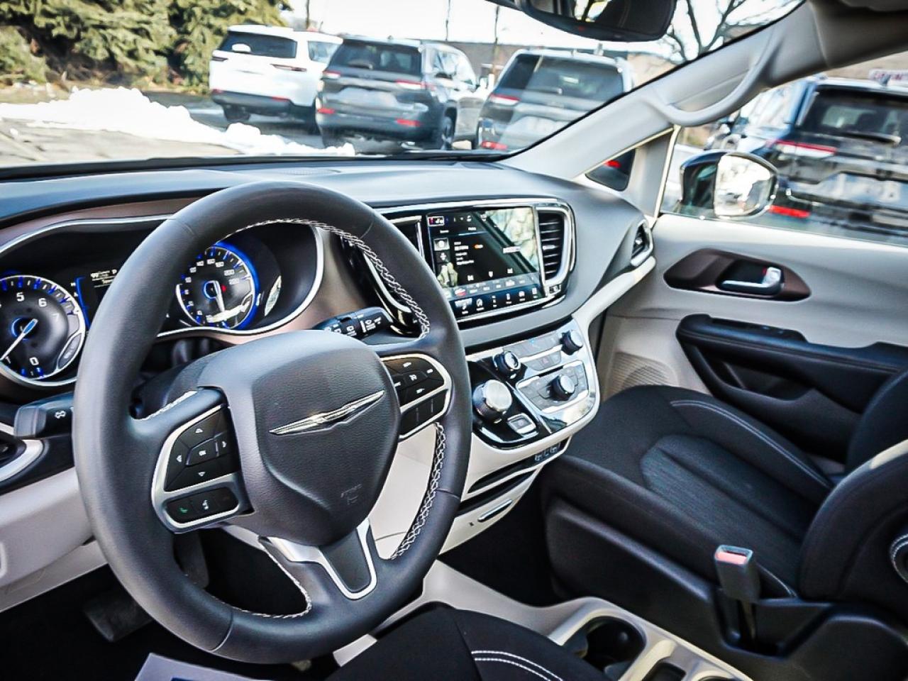 2024 Chrysler Grand Caravan  Photo