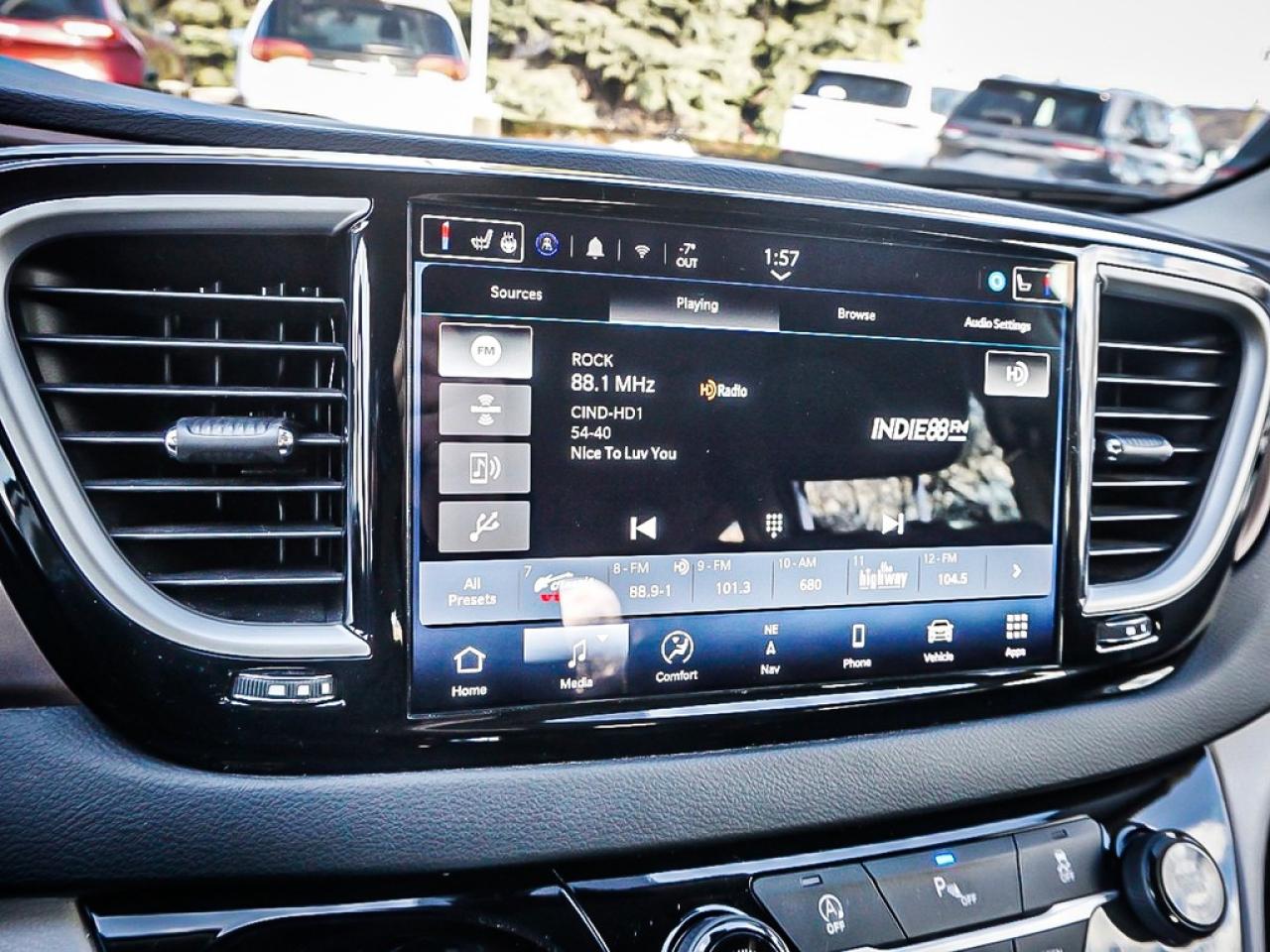 2024 Chrysler Grand Caravan  Photo