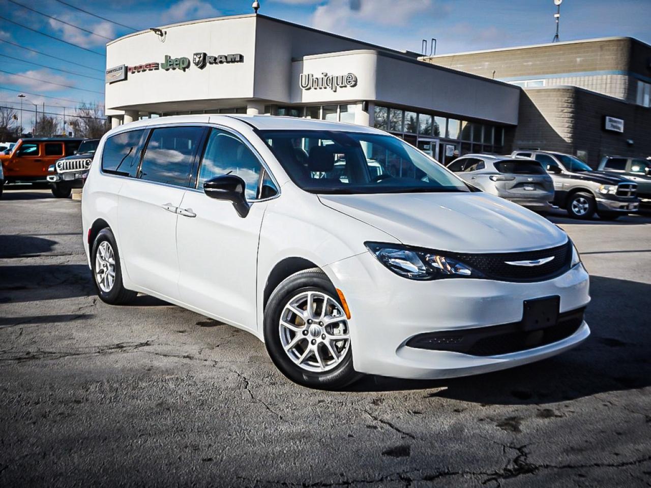 2024 Chrysler Grand Caravan  Photo