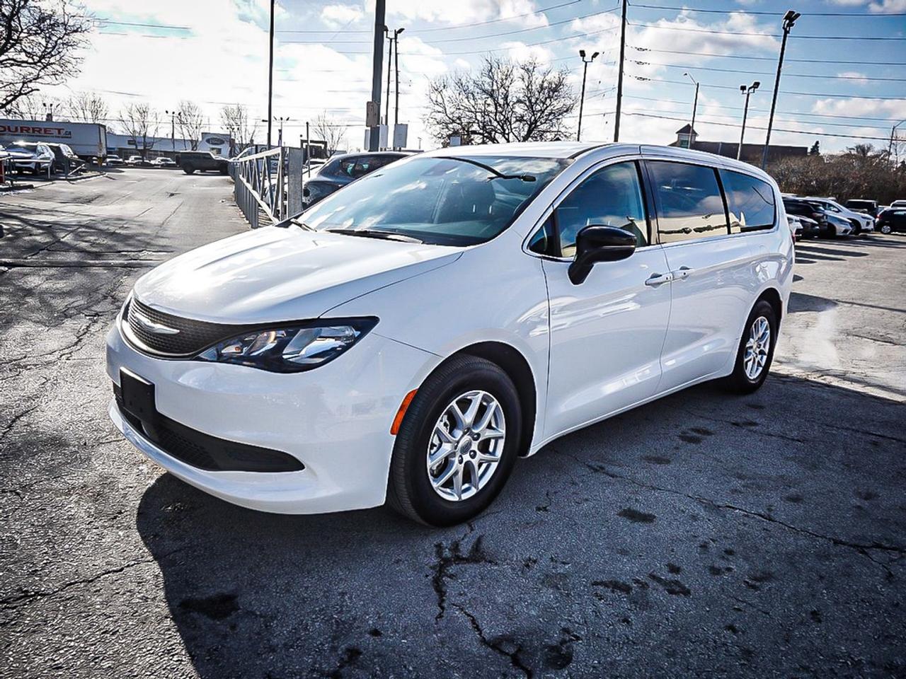 2024 Chrysler Grand Caravan  Photo4