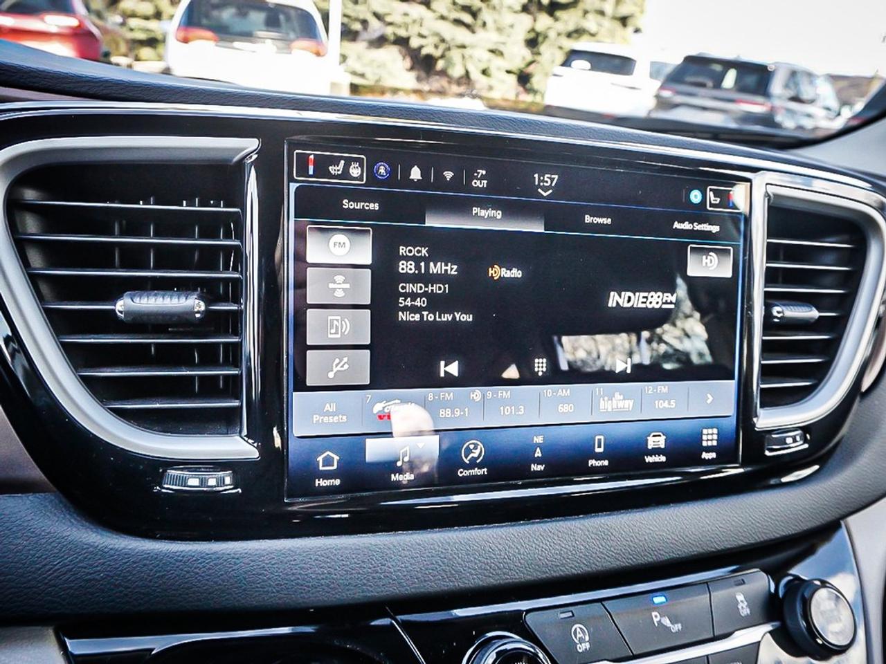 2024 Chrysler Grand Caravan  Photo