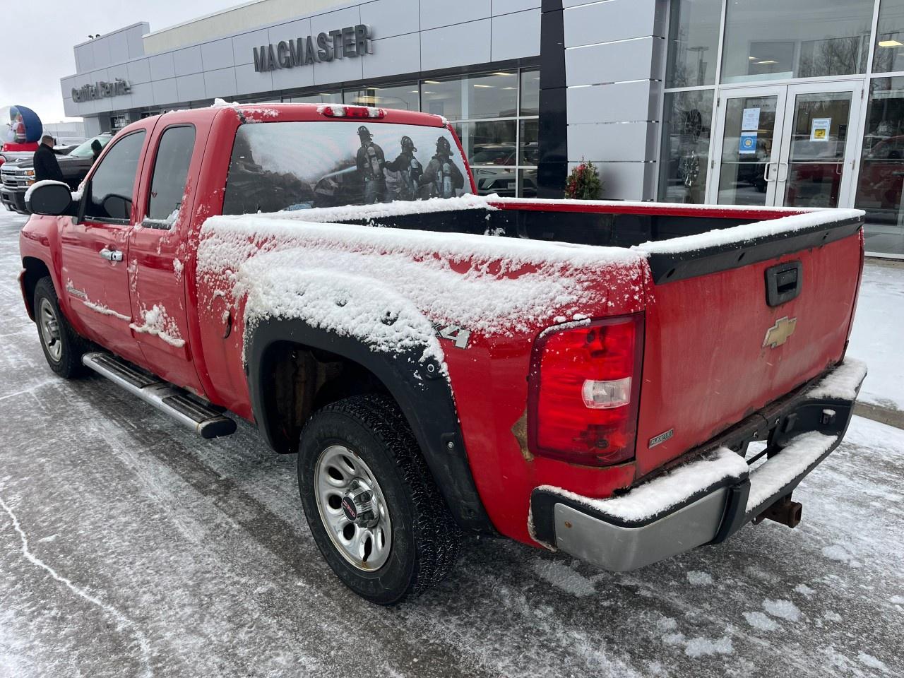 2011 Chevrolet Silverado 1500 4WD Extended Cab Standard Box LS Cheyenne Edition Photo2