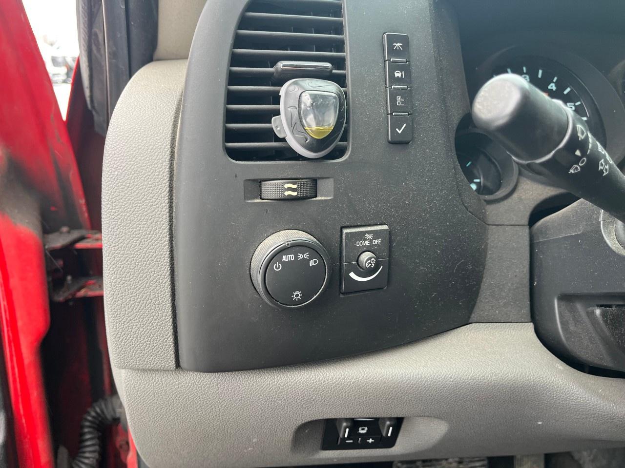 2011 Chevrolet Silverado 1500 4WD Extended Cab Standard Box LS Cheyenne Edition Photo