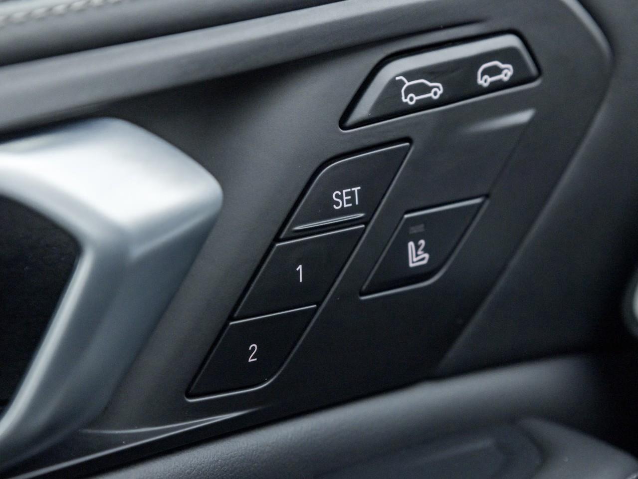 2022 BMW X6 xDrive40i 4dr All-Wheel Drive Sports Activity Coupe Photo