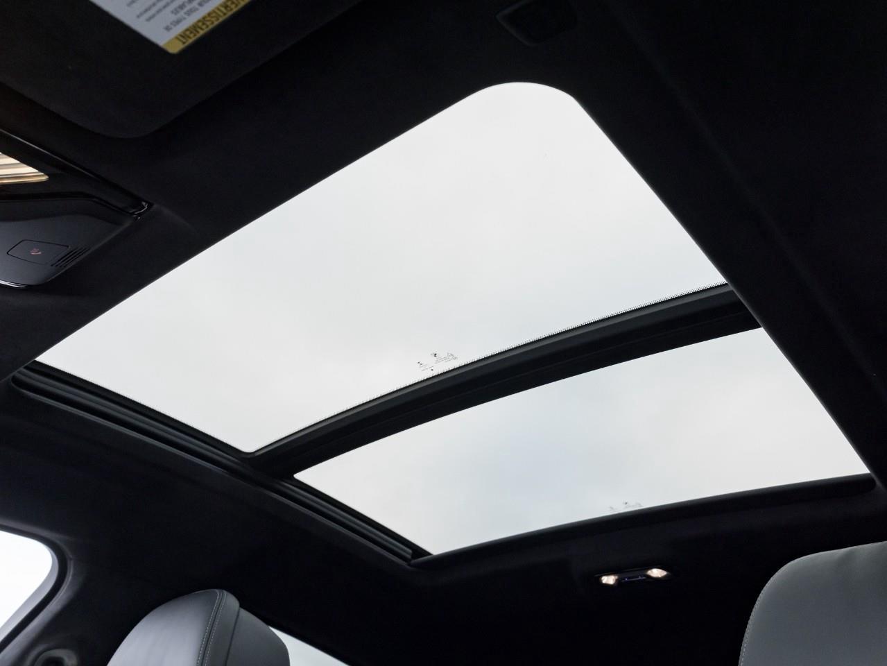 2022 BMW X6 xDrive40i 4dr All-Wheel Drive Sports Activity Coupe Photo