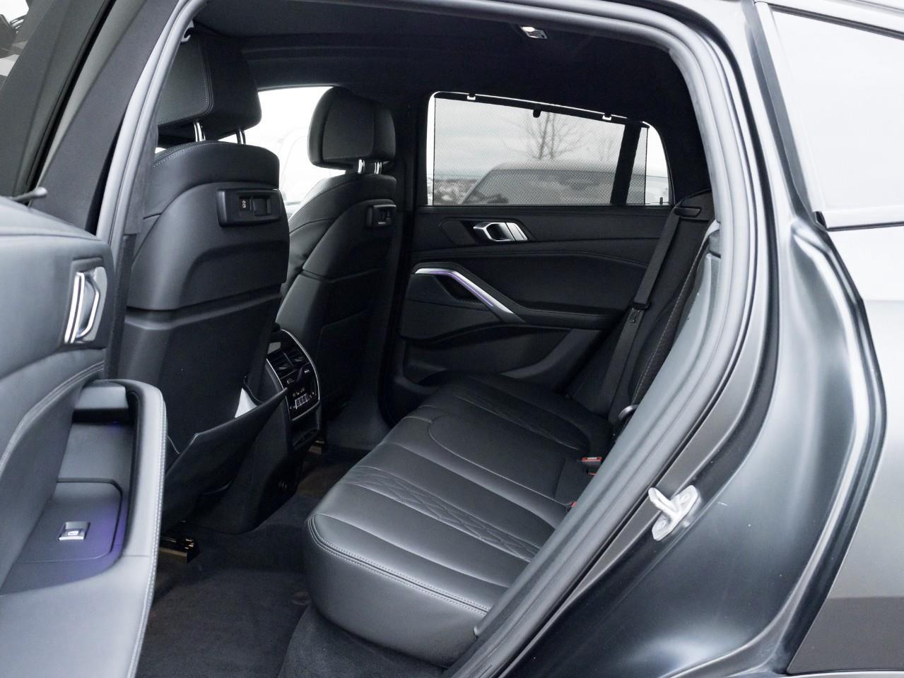 2022 BMW X6 xDrive40i 4dr All-Wheel Drive Sports Activity Coupe Photo