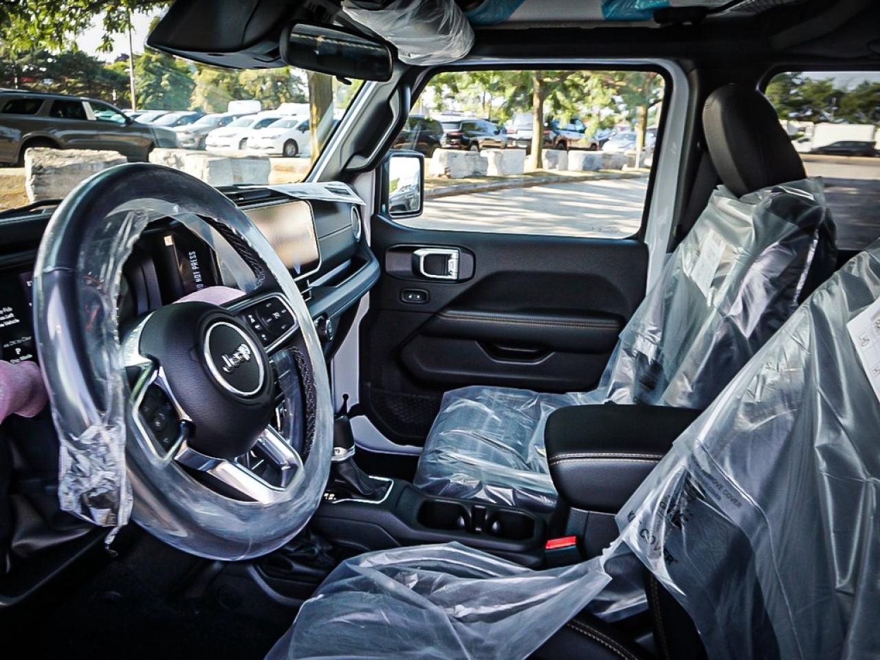 2025 Jeep Wrangler  Photo