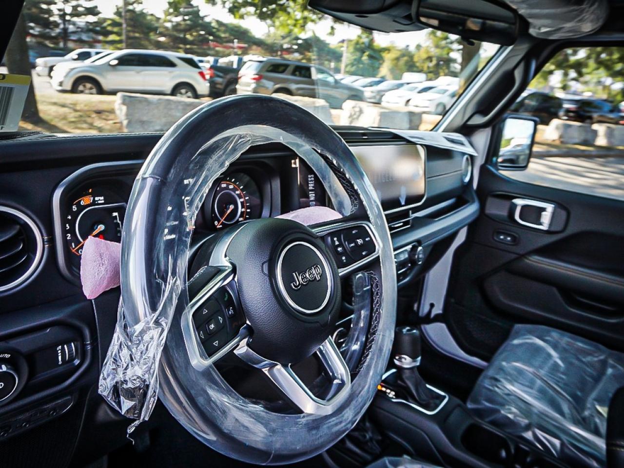 2025 Jeep Wrangler  Photo