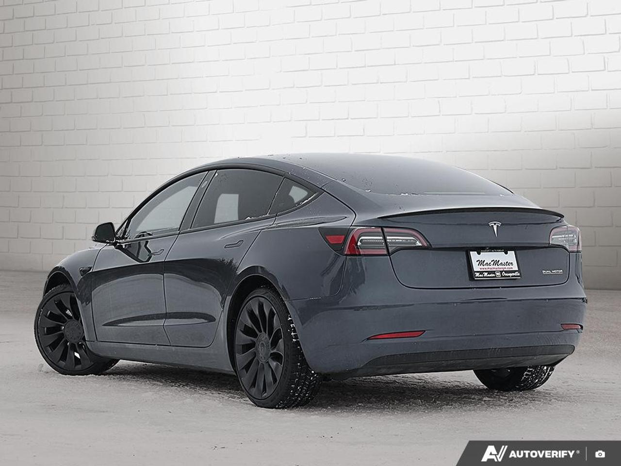 2022 Tesla Model 3 PERFORMANCE AWD Photo