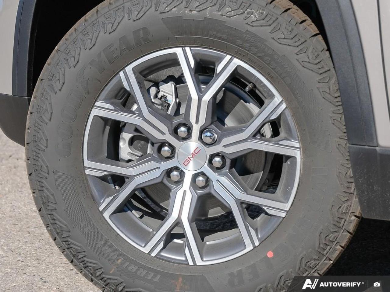 2026 GMC Acadia AWD AT4 Photo