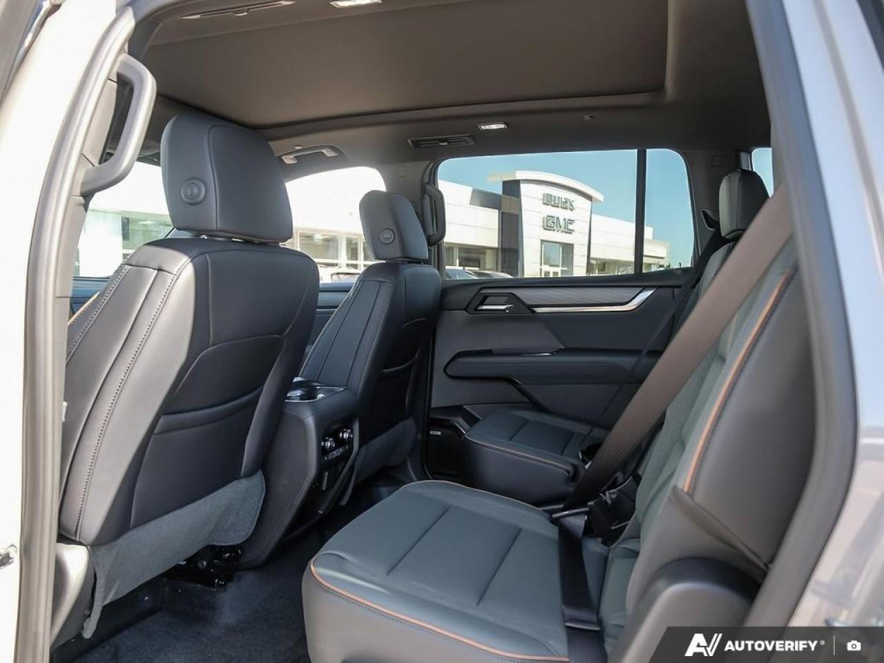 2026 GMC Acadia AWD AT4 Photo