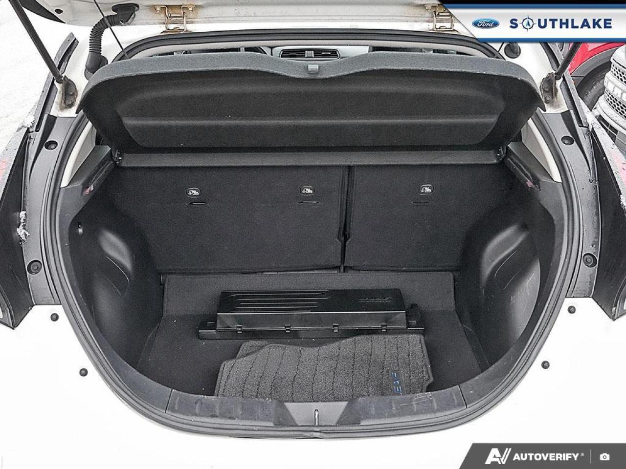 2018 Nissan Leaf SL 4dr Hatchback Photo