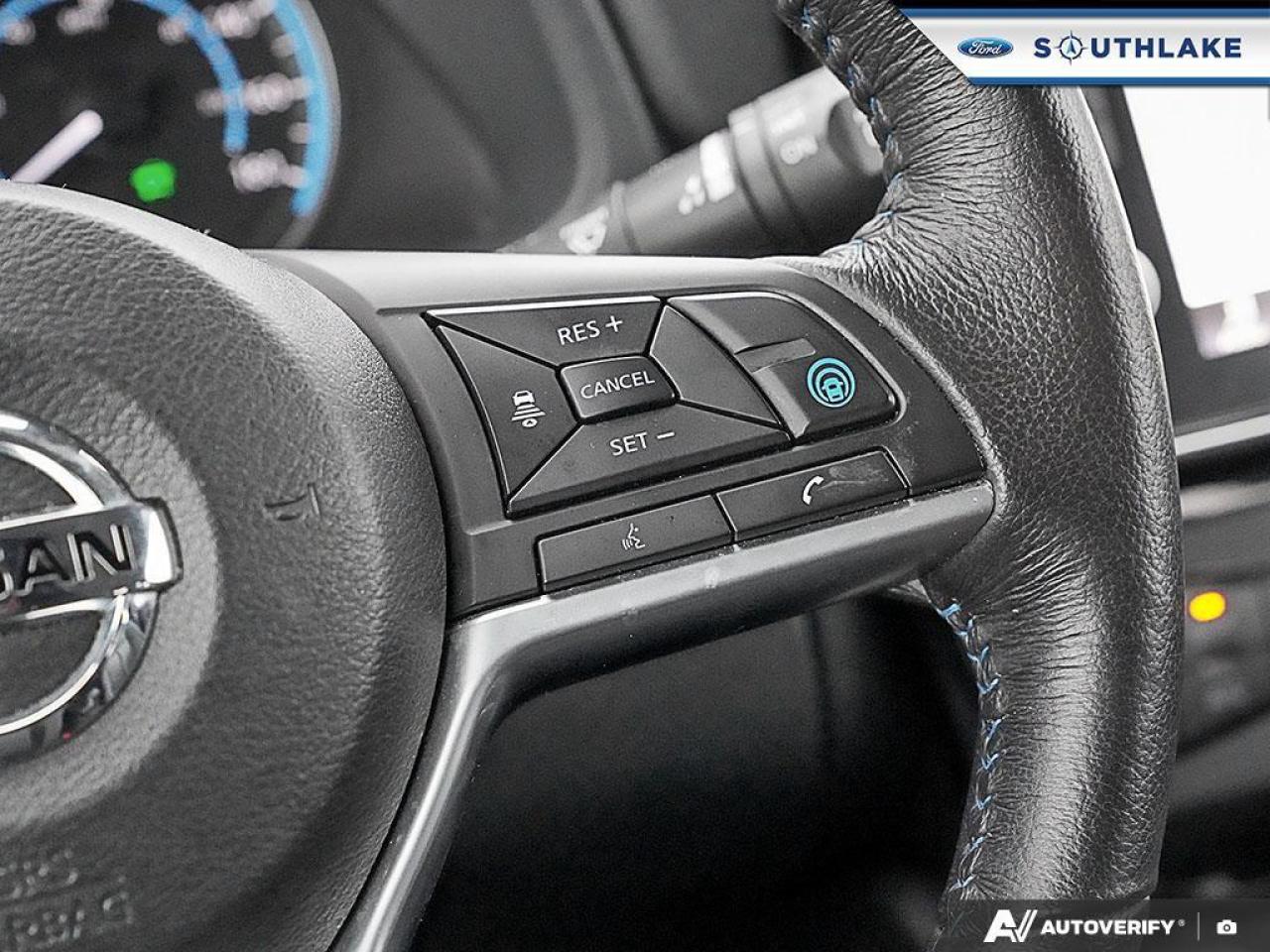 2018 Nissan Leaf SL 4dr Hatchback Photo