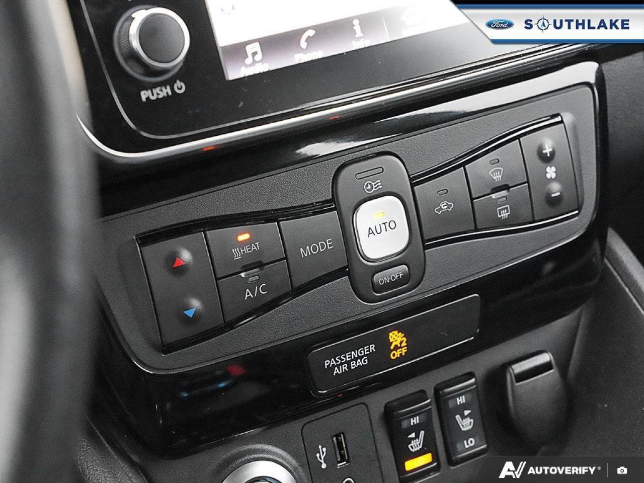 2018 Nissan Leaf SL 4dr Hatchback Photo