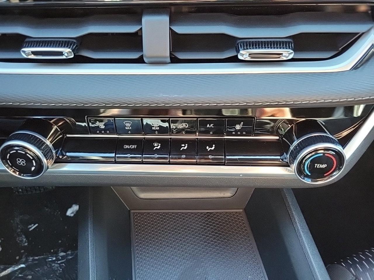 2026 Chevrolet Equinox LT 4dr All-Wheel Drive Photo