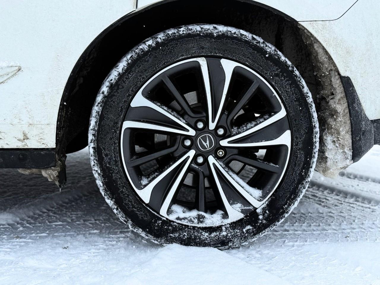 2020 Acura MDX Tech 4dr SH-AWD Photo