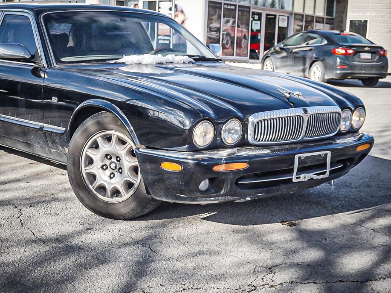 2000 Jaguar XJ  Photo