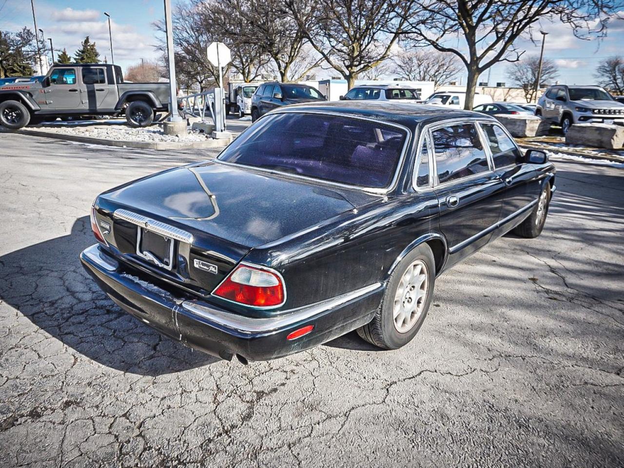 2000 Jaguar XJ  Photo