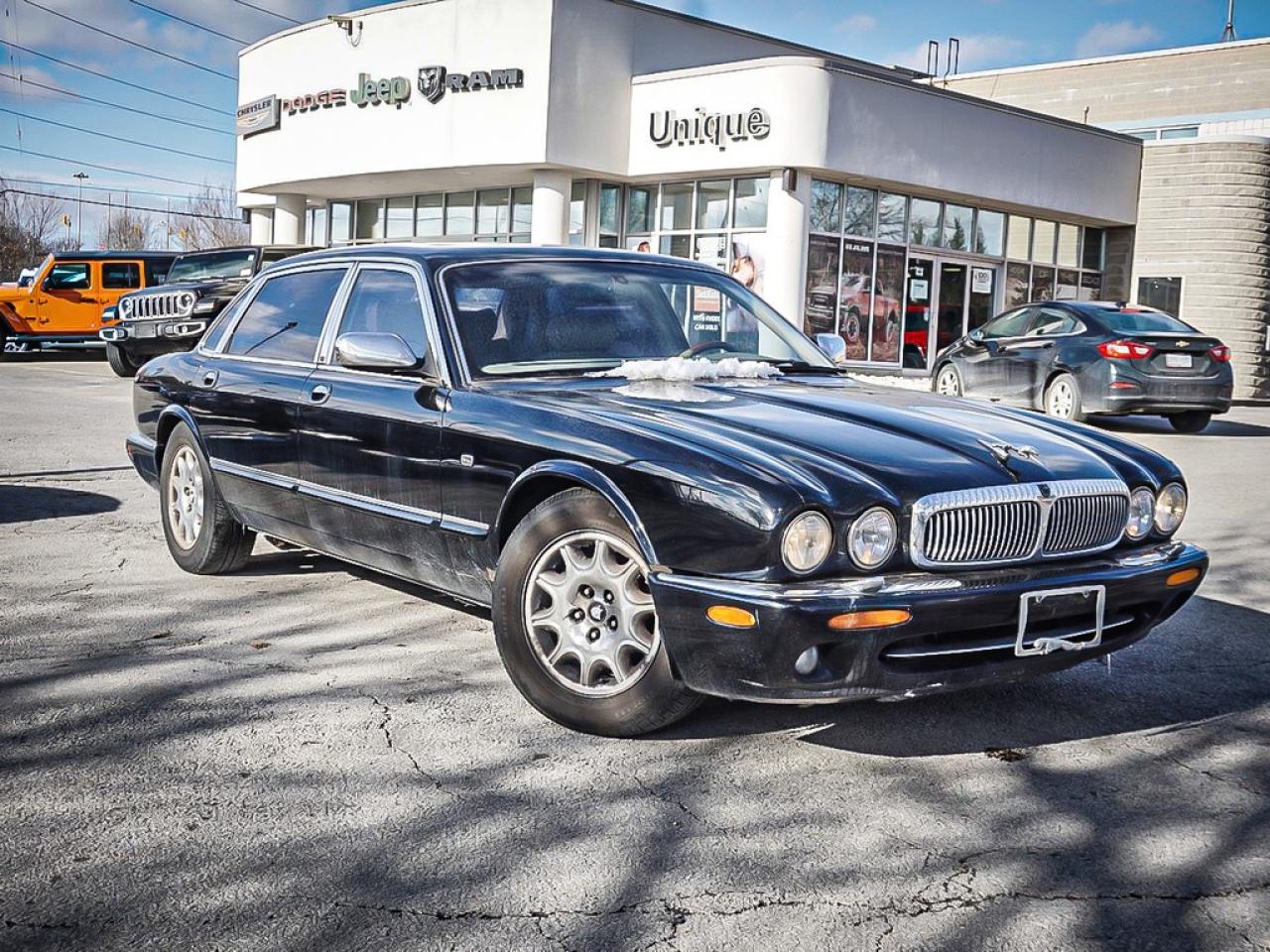 2000 Jaguar XJ  Photo