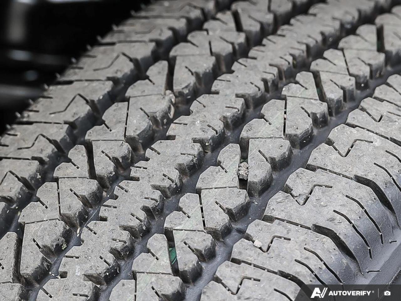 2025 GMC Savana Cargo Van 3500 Regular Wheelbase Rear-Wheel Drive Photo