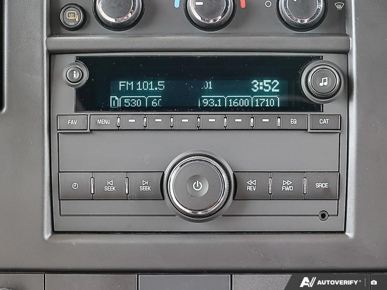 2025 GMC Savana Cargo Van 3500 Regular Wheelbase Rear-Wheel Drive Photo