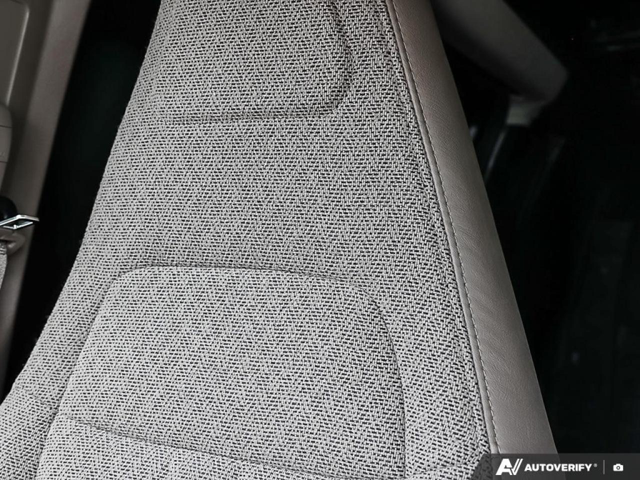 2025 GMC Savana Cargo Van 3500 Regular Wheelbase Rear-Wheel Drive Photo