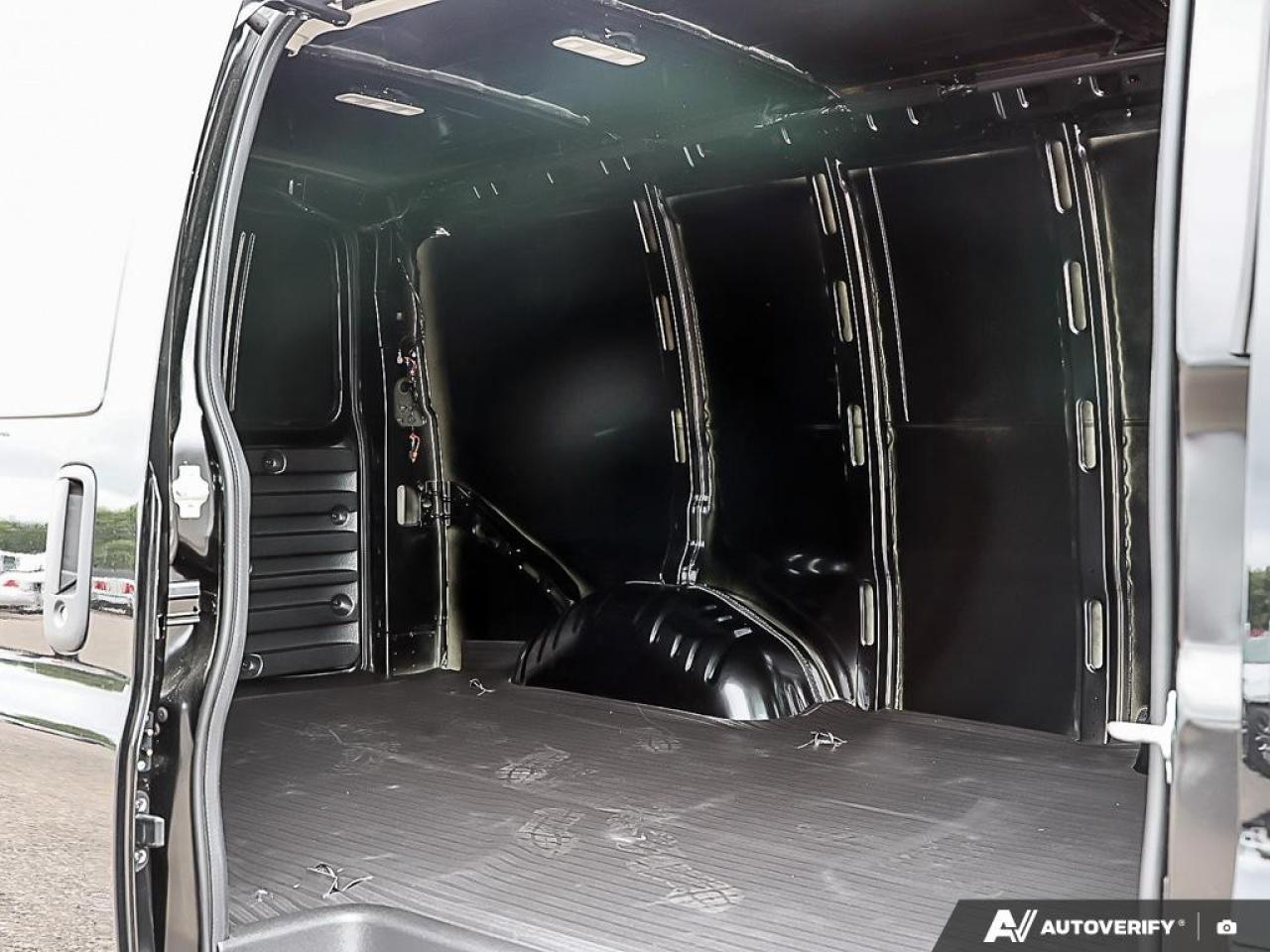 2025 GMC Savana Cargo Van 3500 Regular Wheelbase Rear-Wheel Drive Photo