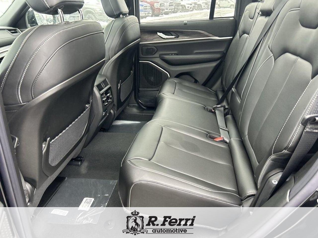 2025 Jeep Grand Cherokee Limited 4dr 4x4 Photo