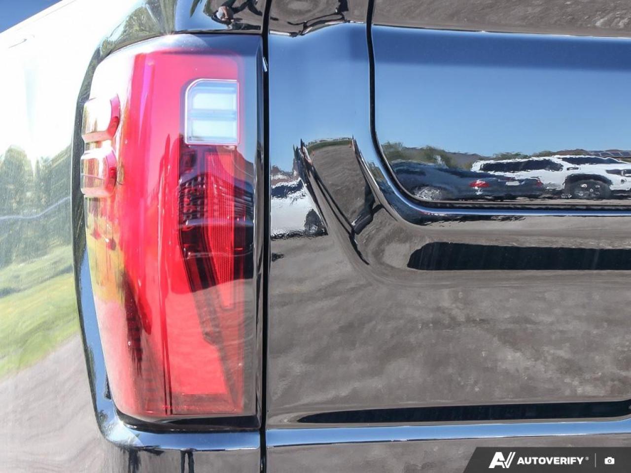 2025 GMC SIERRA 2500HD 4WD Crew Cab Standard Box Denali Photo