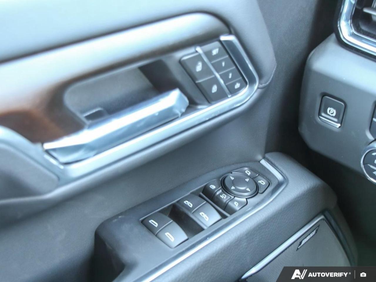 2025 GMC SIERRA 2500HD 4WD Crew Cab Standard Box Denali Photo