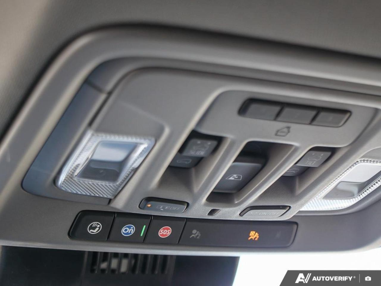 2025 GMC SIERRA 2500HD 4WD Crew Cab Standard Box Denali Photo