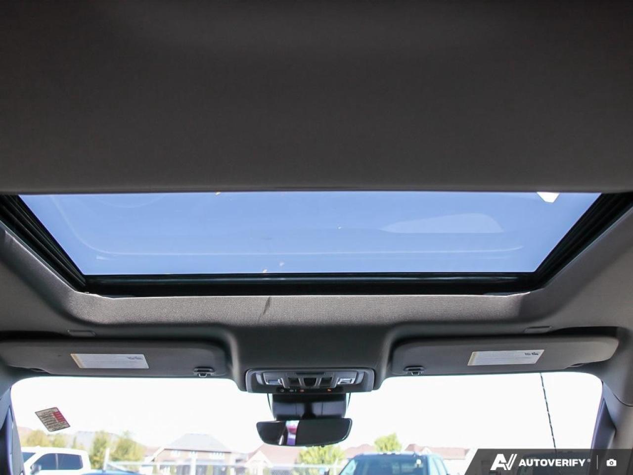 2025 GMC SIERRA 2500HD 4WD Crew Cab Standard Box Denali Photo