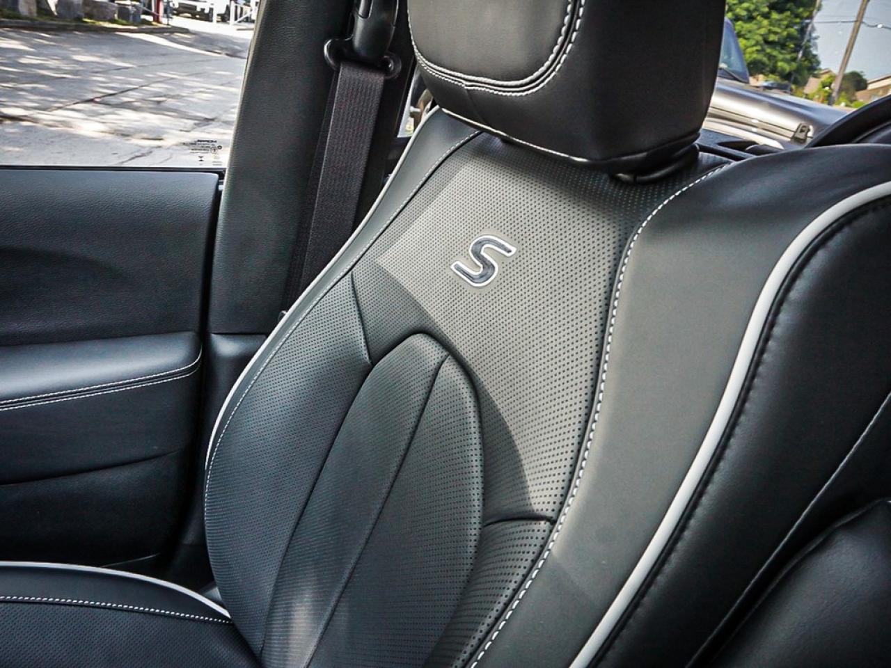 2024 Chrysler Pacifica Hybrid  Photo