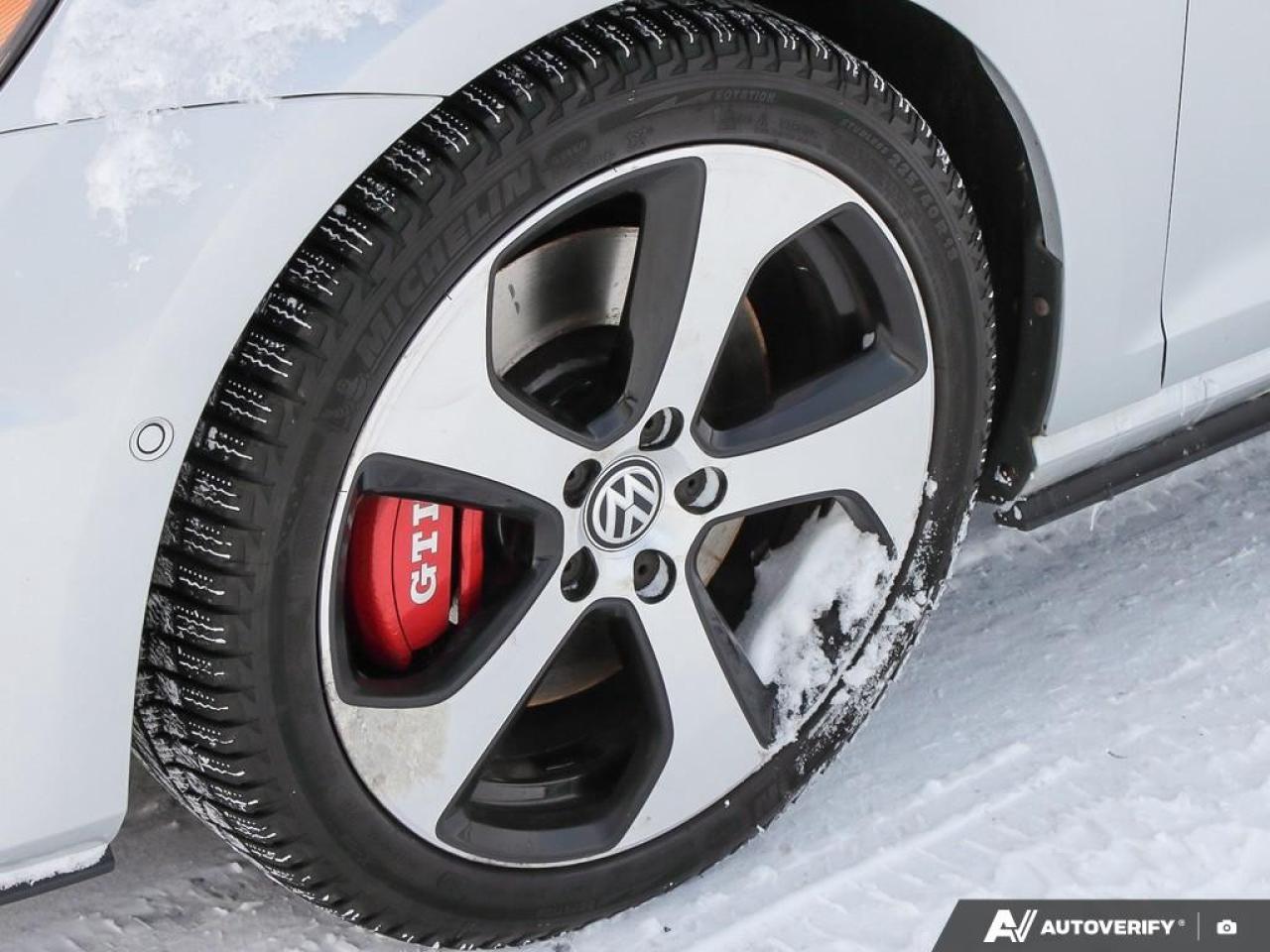 2016 Volkswagen Golf GTI 5dr HB Man Performance Photo