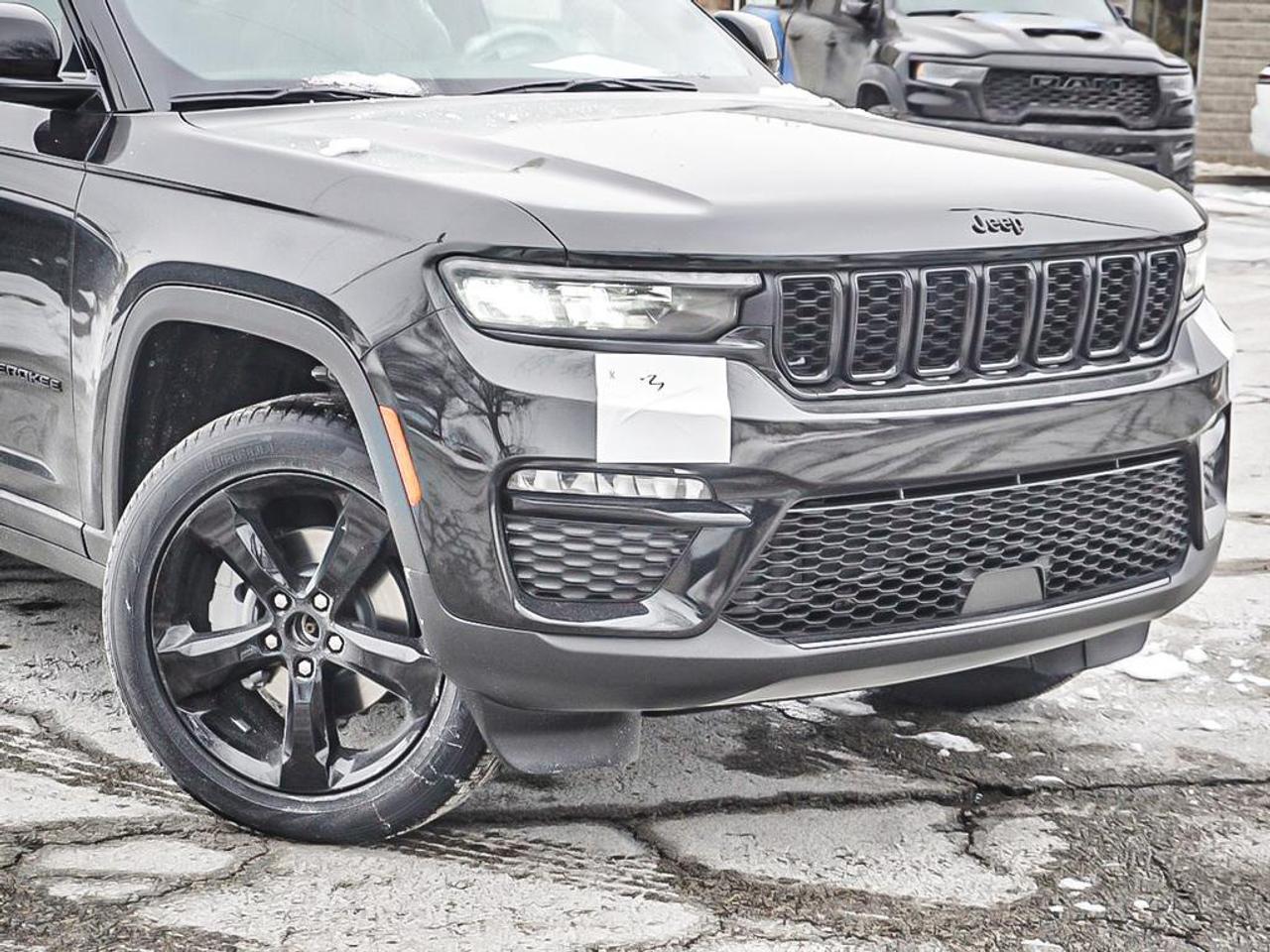 2025 Jeep Grand Cherokee  Photo